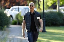 Load image into Gallery viewer, Patagonia Men&#39;s Nano Puff® Vest  &quot;The Jeff Bezos&quot;